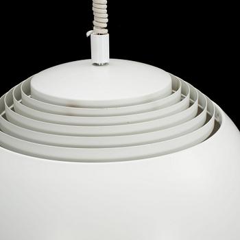 TAKLAMPA, "AJ Pendeln", Arne Jacobsen, Louis Poulsen, Danmark, 1900-talets andra hälft.