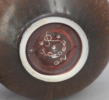 VASER samt SKÅL, 12 delar, stengods, bla Gunnar Nylund, Rörstrand, 1900-tal.