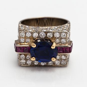 Ring, 18K vitguld, diamanter ca 2.40 ct tot, syntetisk safir och rubiner.