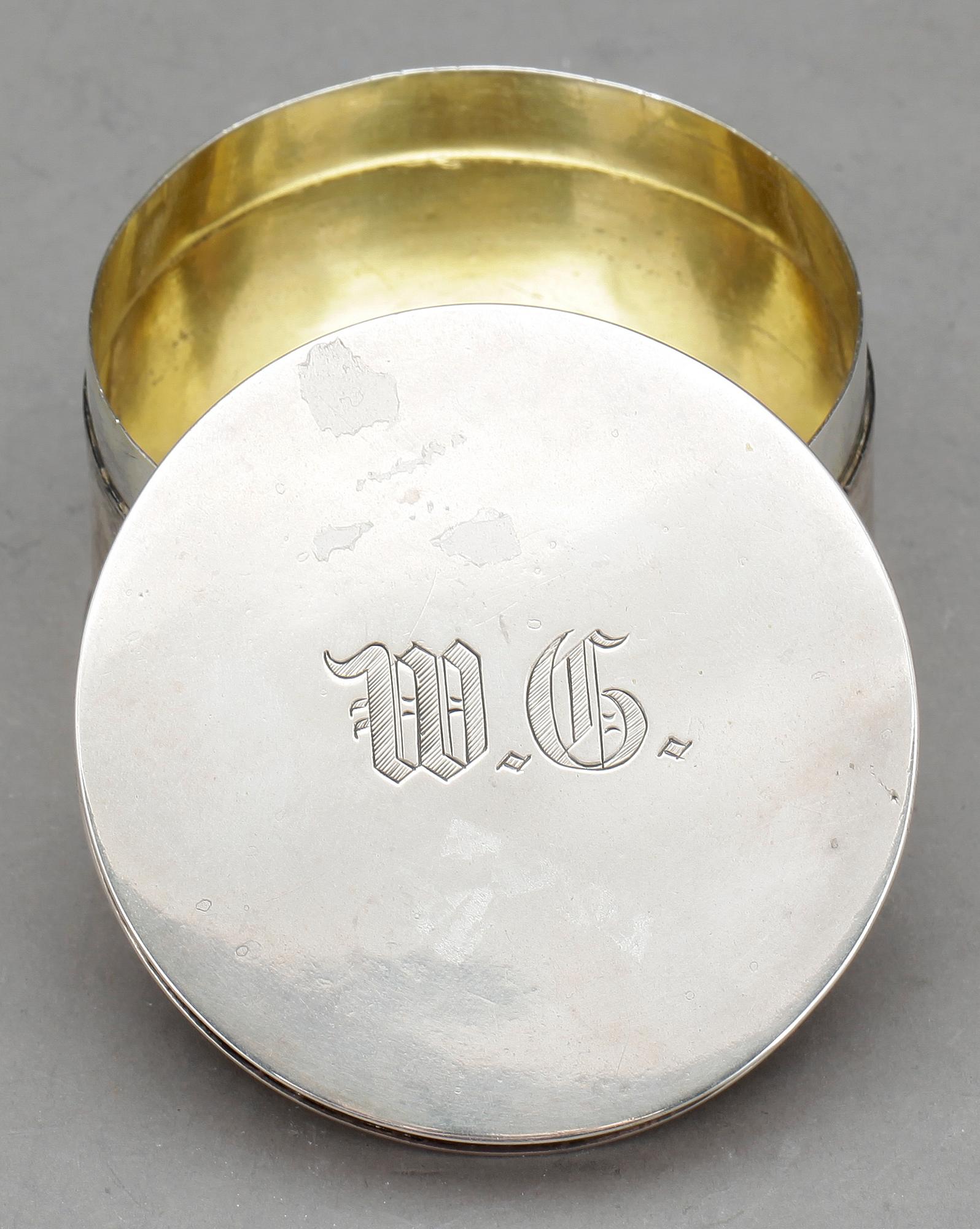 DOSA, silver, empire, Anders Gustaf Ingelman, Kalmar ( verksam 1813-1822). Vikt ca 140 gram.