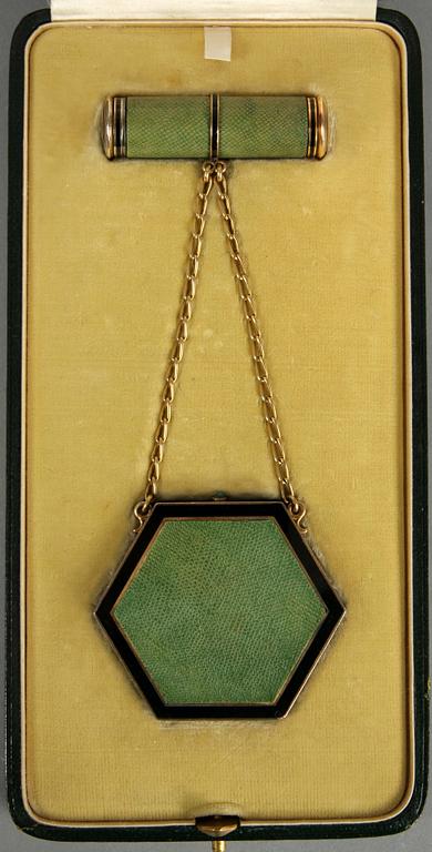 MAKEUP-SET,  18 k guld, art deco. Gustave Keller,  Paris.