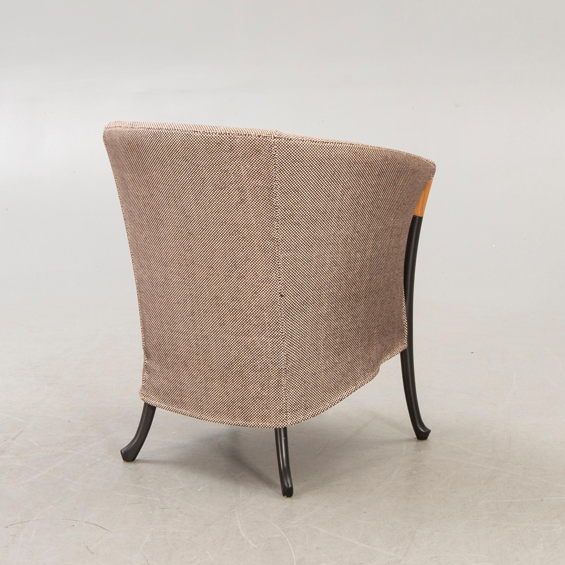 An Umberto Asagno Porgetti easy chair for Giorgetti Italy 1980s.