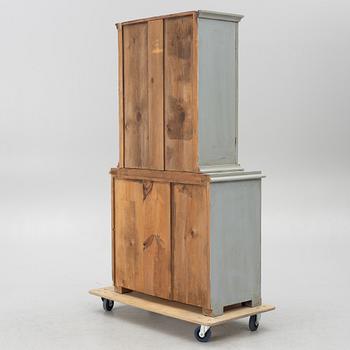 Display cabinet, first half of the 20th century.