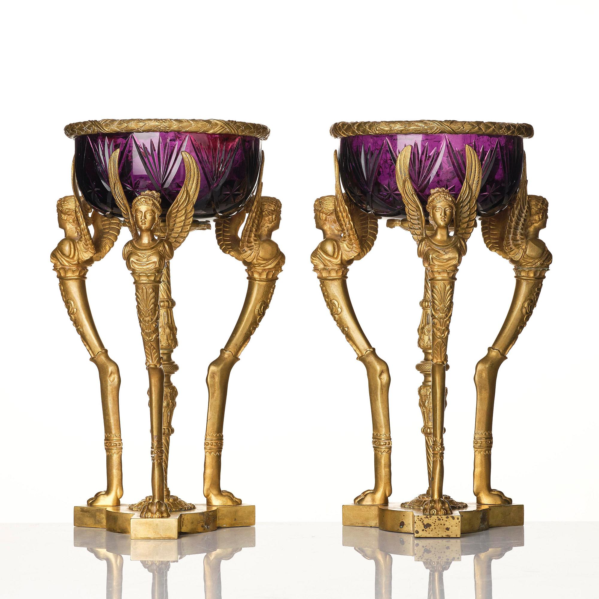 Uppsatsskålar, ett par, troligen Ryssland, sent 1800-tal, Empirestil.