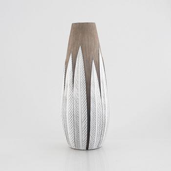 Anna-Lisa Thomson, a large 'Paprika' vase, Upsala-Ekeby.