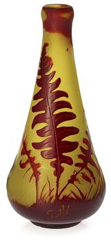 779. An Emile Gallé Art Nouveau cameo glass vase, Nancy, France.