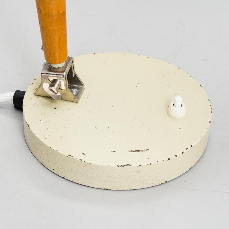 A mid-20th century '81408' table lamp for Idman.