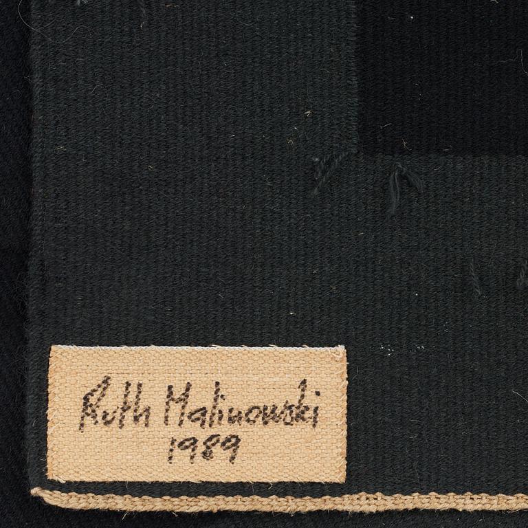 Ruth Malinowski, A tapestry, flat weave, ca 101,5-102 x 99-100 cm, signed and dated on a label at the back: Ruth Malinowski 1989.