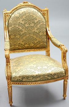 KARMSTOLAR, ett par. Louis XVI-stil. 1900-talets andra hälft.