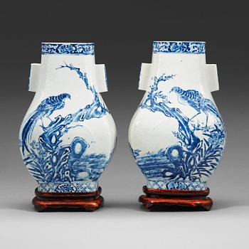 378. A pair of blue and white vases, Qing dynasty, 19th Century.