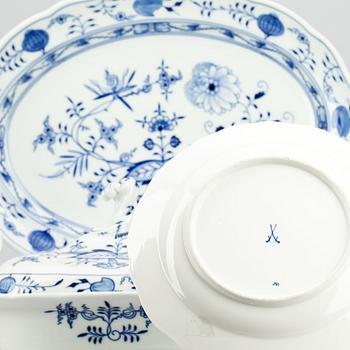 SERVISDELAR, 16 delar, porslin, "Zwiebelmuster", Meissen, 1900-tal.