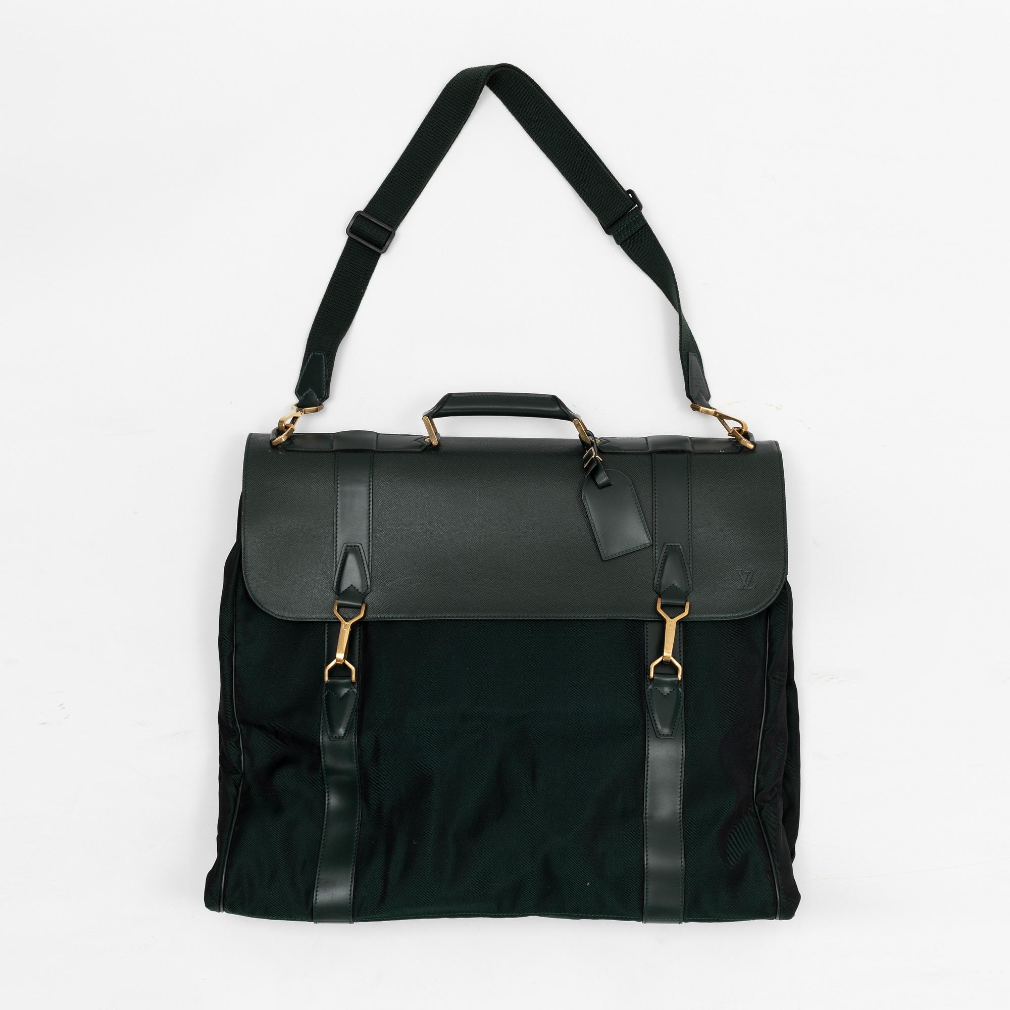 Louis Vuitton, resegarderob, "Gibeciere".