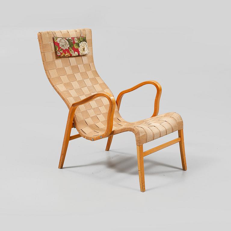 KARMFÅTÖLJ, omkring 1900-talets mitt.