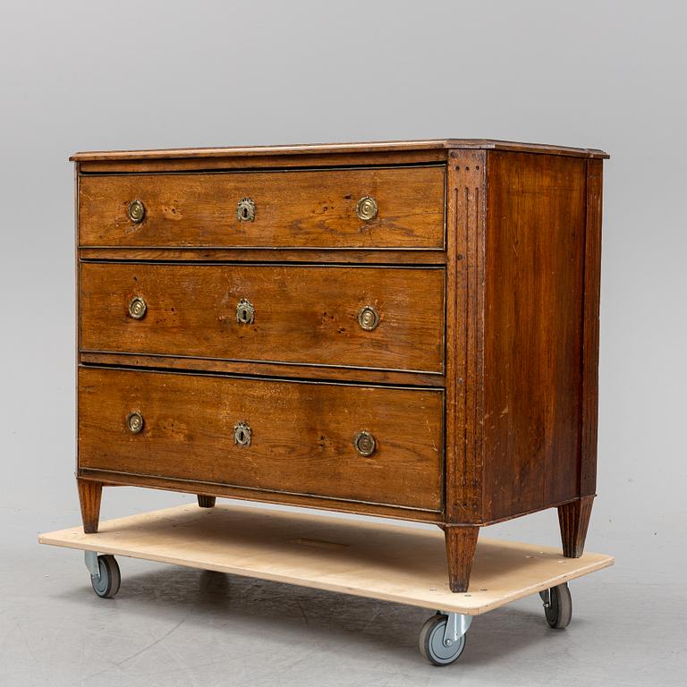 A late gustavian chest of drawers, ca 1800.