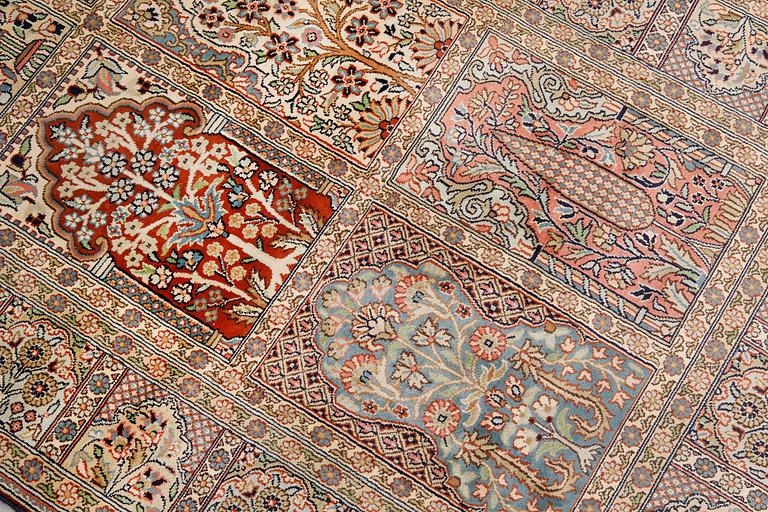 A rug, silk on cototn, Silke kashmir ca 154 x 92 cm.