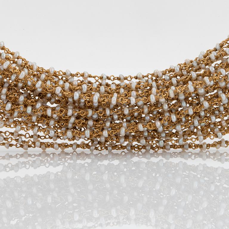 Collier 18K guld och pärlor.