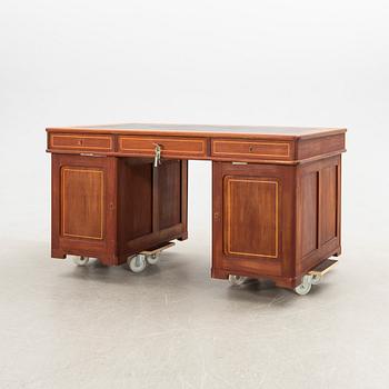 Desk, so-called Partners desk, double-sided, early 20th century.