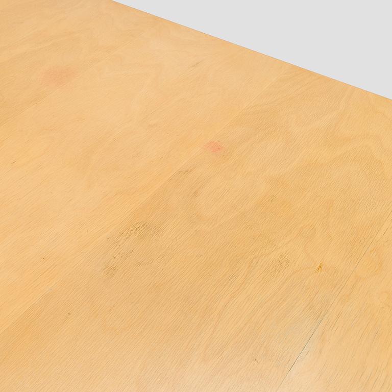 Alvar Aalto, ruokapöytä / neuvottelupöytä, malli 86, Artek, 1900-luvun loppu.