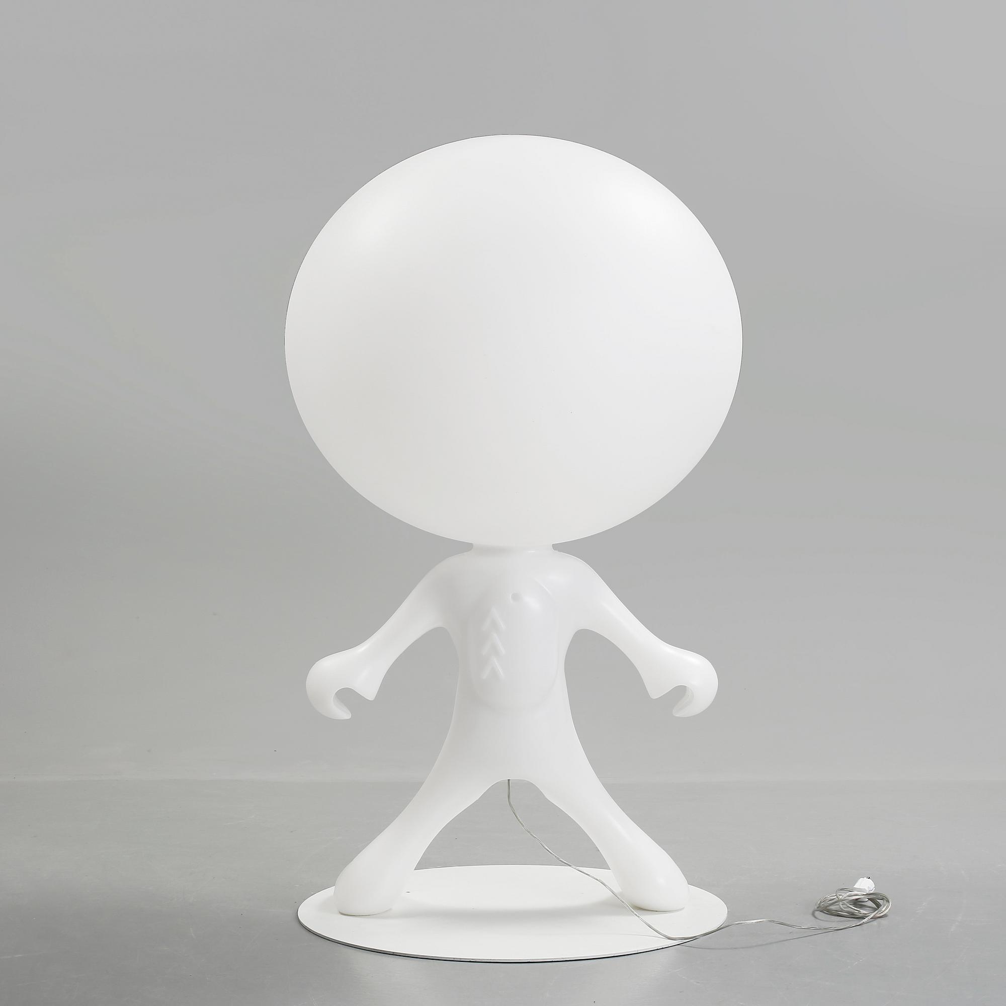 GOLVLAMPA, "Spacewalker", Constantin Wortmann, Dark, 2008.