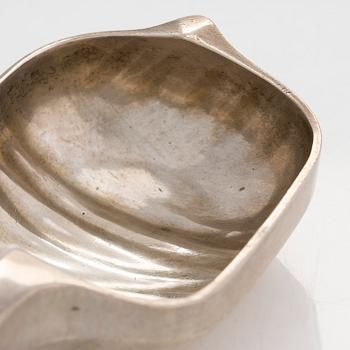 Kåsa, silver, mästarstämpel P.L, S:t Petersburg kring sekelskiftet 1900.