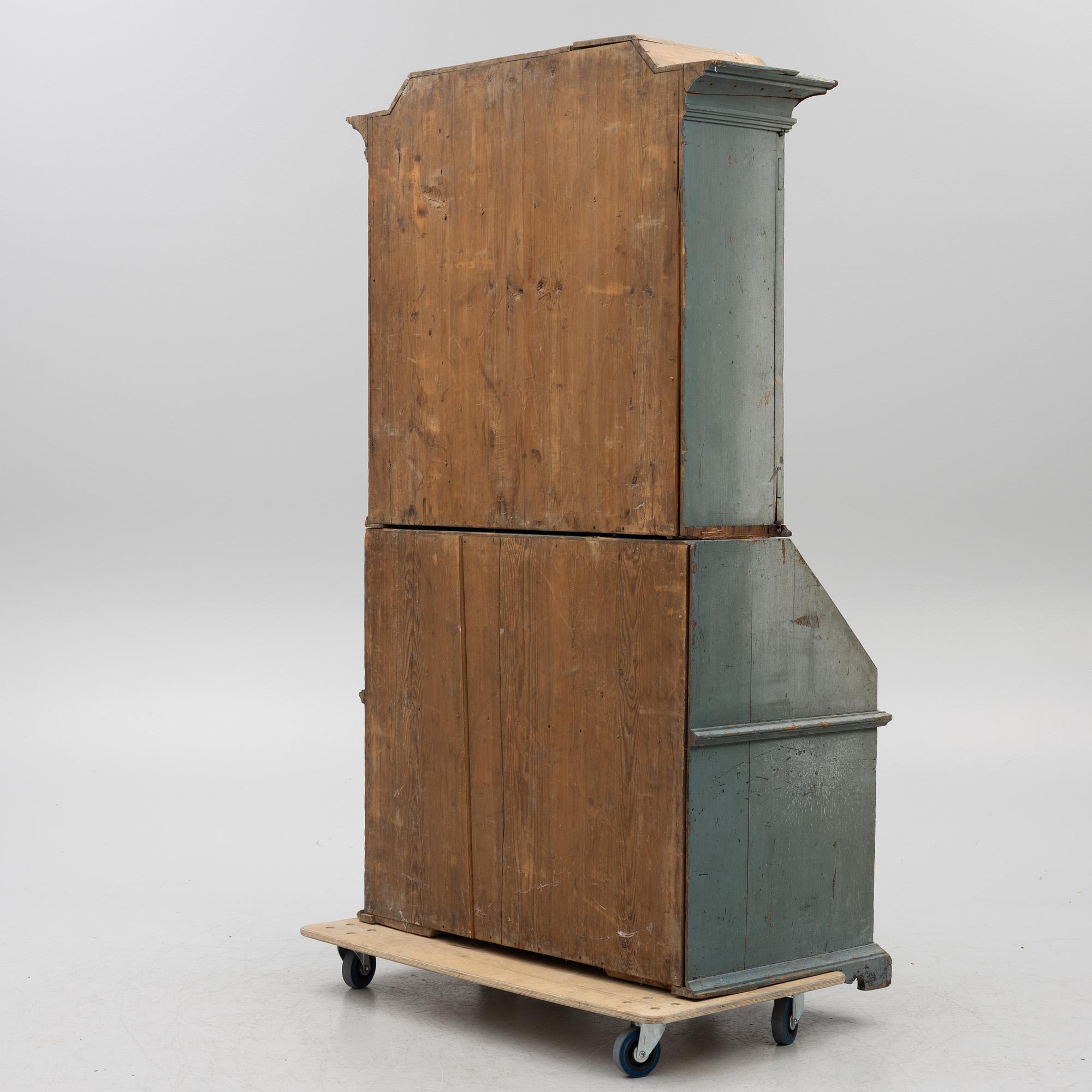 Cabinet, 18th century.