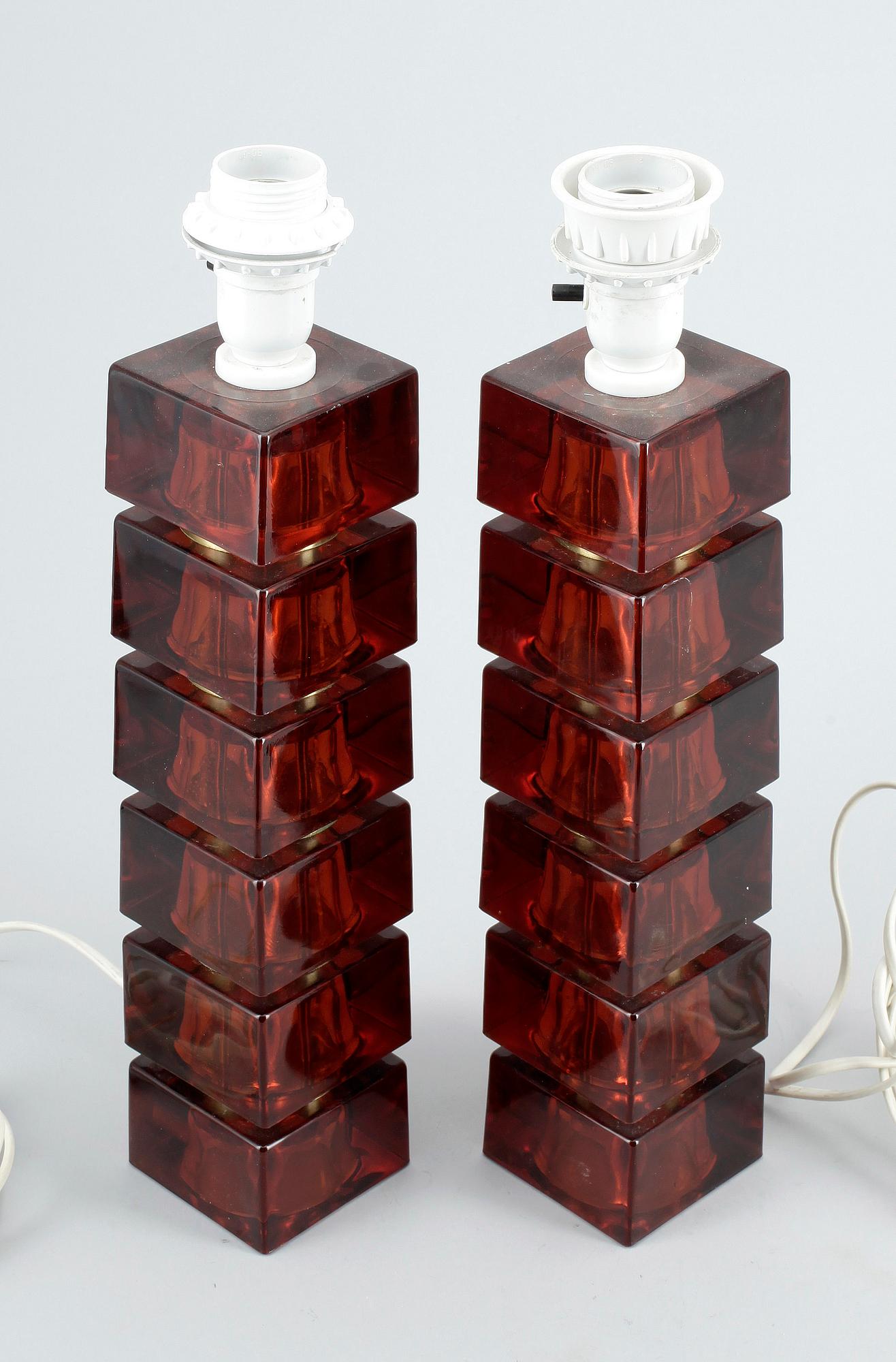 BORDSLAMPOR, ett par, glas, 1970-tal.
