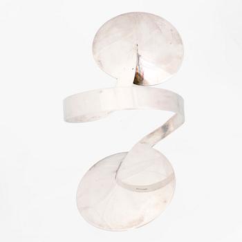 PAULA HÄIVÄOJA, ARMSMYCKE, silver. Helsingfors 1967.