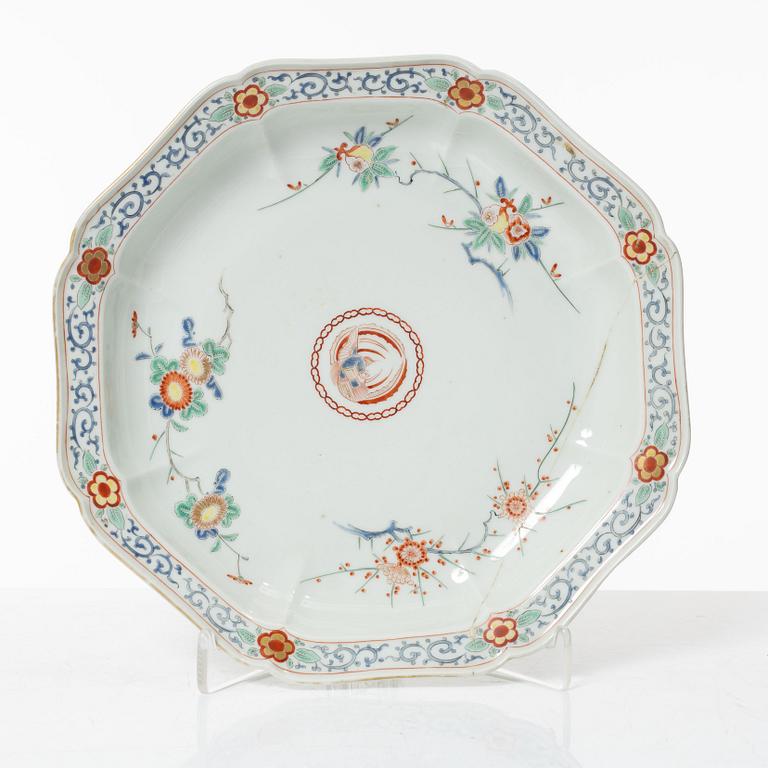 Fat, porslin, kakiemon, Arita, sen Edo/tidig Meiji, 1800-tal.