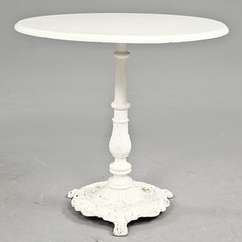 TRÄDGÅRDSGRUPP, 3 delar, 1900-talets fjärde kvartal.