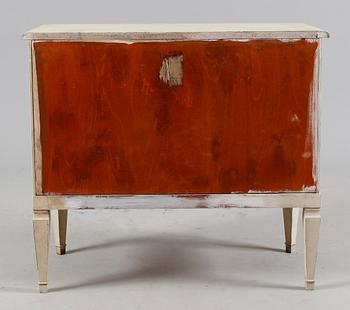 BYRÅ, gustaviansk stil, 1900-talets första hälft.