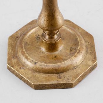 LJUSSTAKE, brons, 1700-talets början.