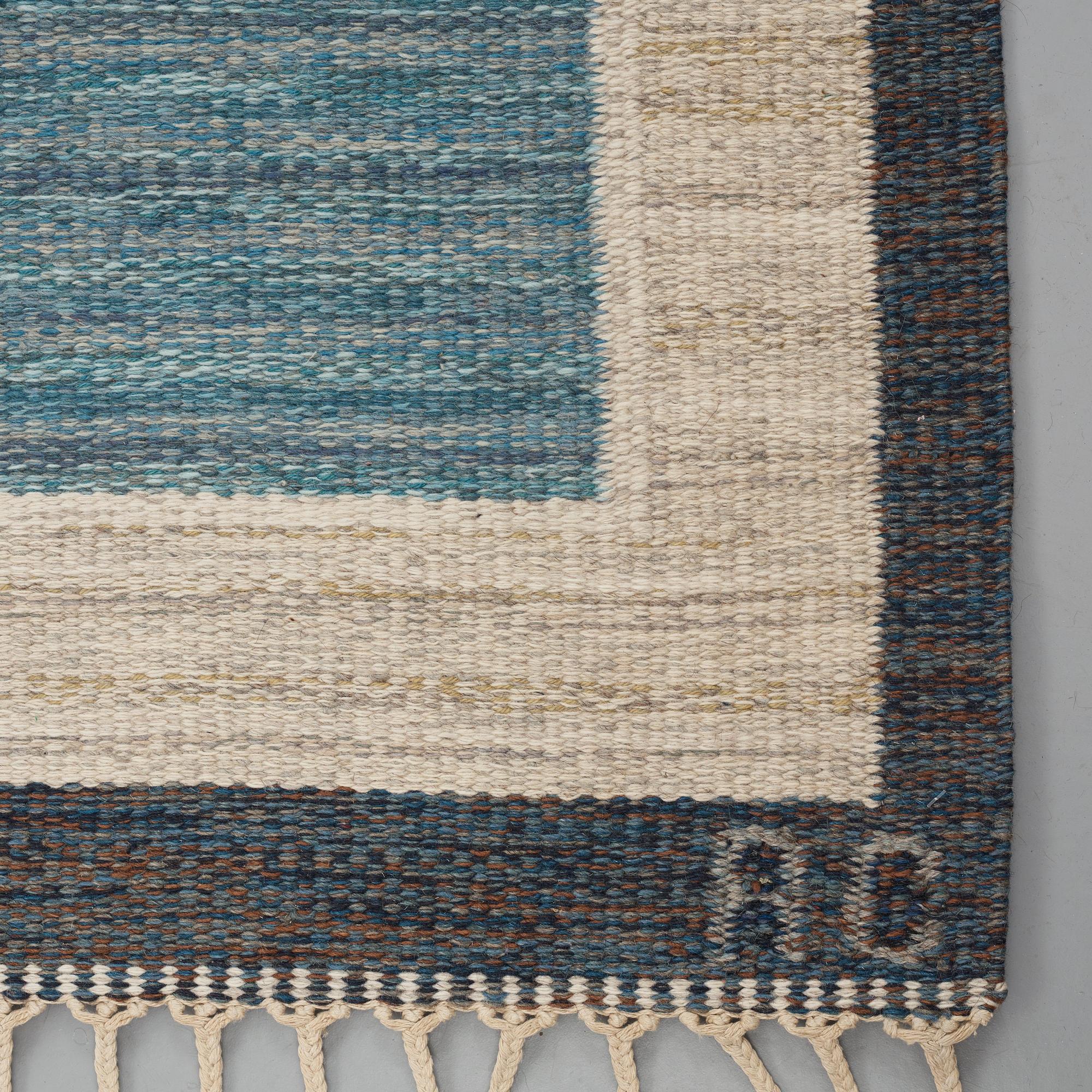 Rakel Carlander, Matta, rölakan, ca 306,5-307,5 x 199-200 cm, signerad RC, omkring 1950.