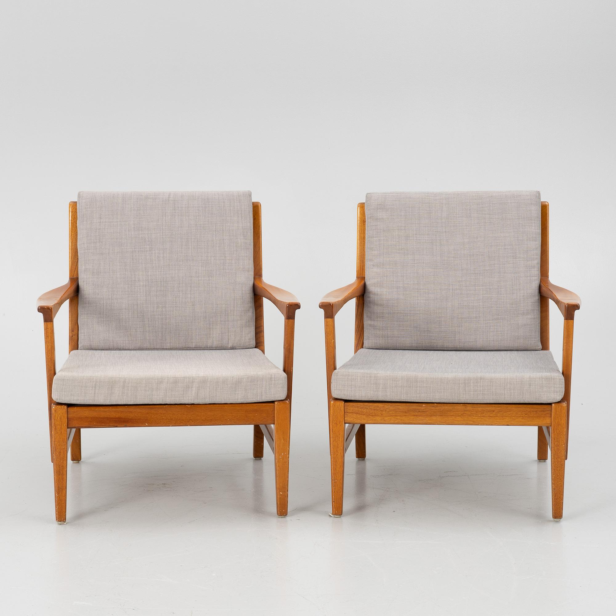 Armchairs, a pair, second half of the 20th century.
