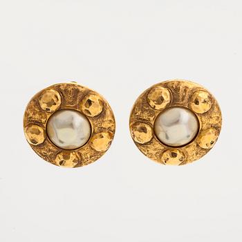Chanel, earrings, 1984-1990.