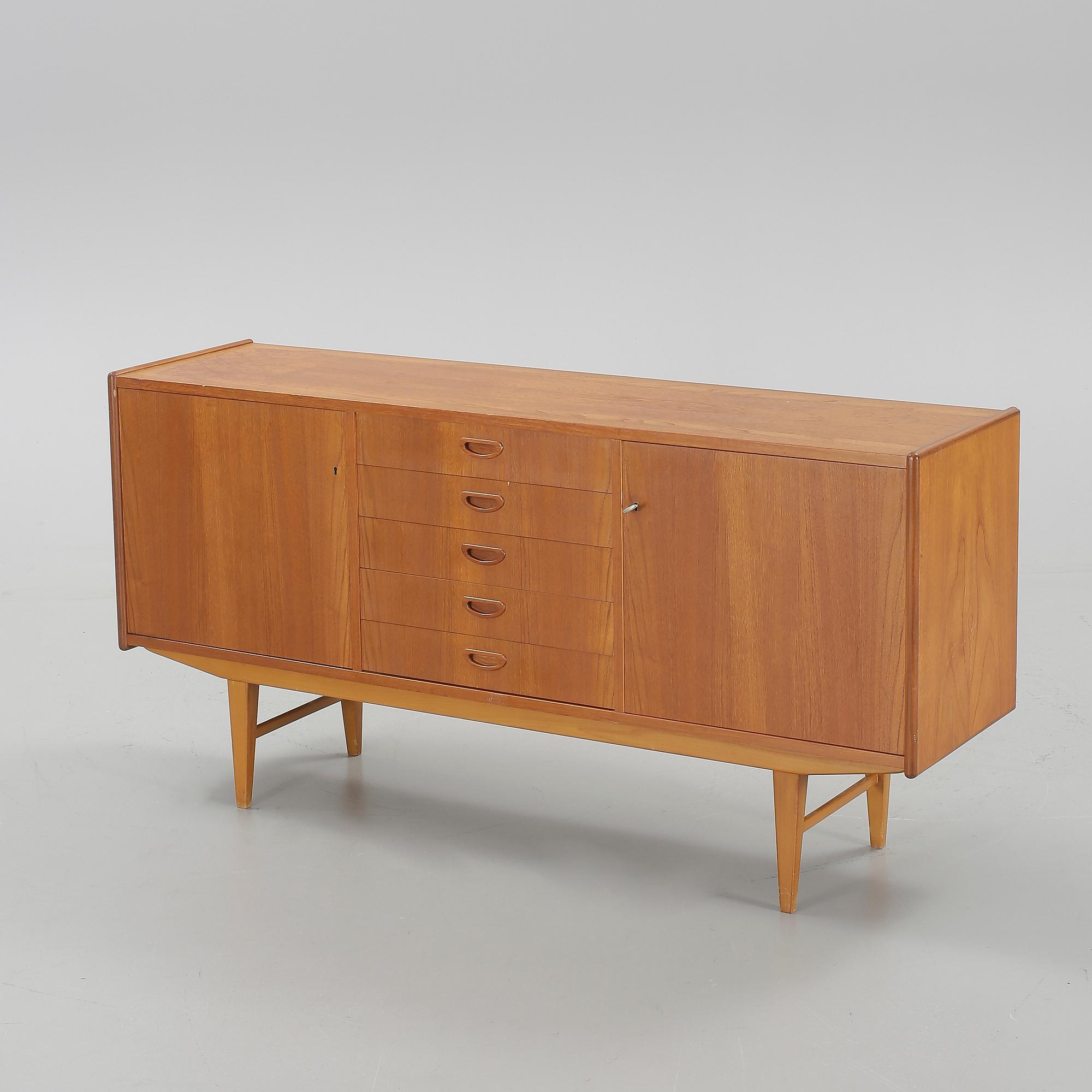 SIDEBOARD, 1960-tal.