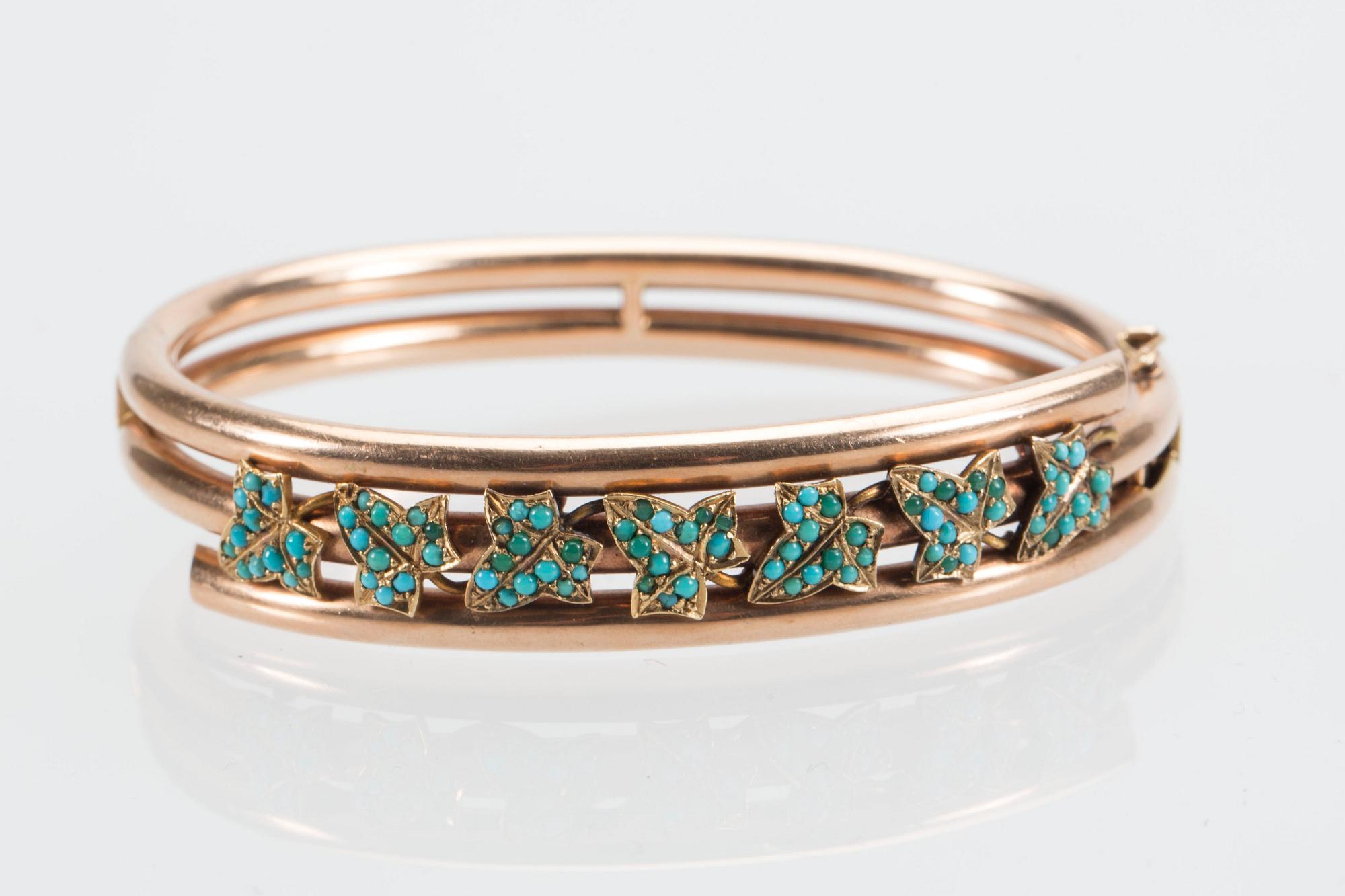 ARMRING, 14 K guld, troligtvis A. Rjabkow, S:t Petersburg, Ryssland sent 1800-tal. Vikt ca 27,5 g.