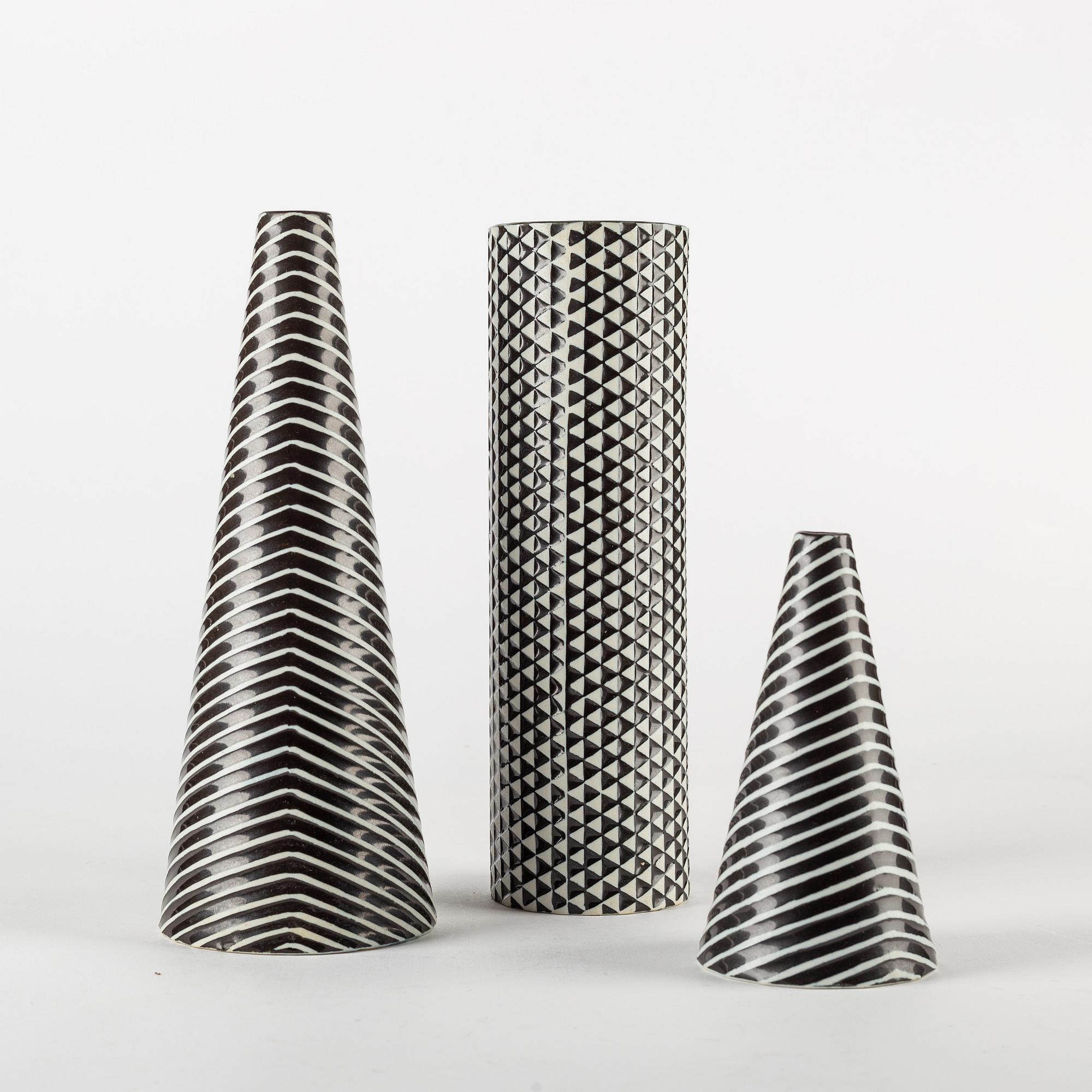 Stig Lindberg, a set of three stoneware 'Domino' vases, Gustavsberg.