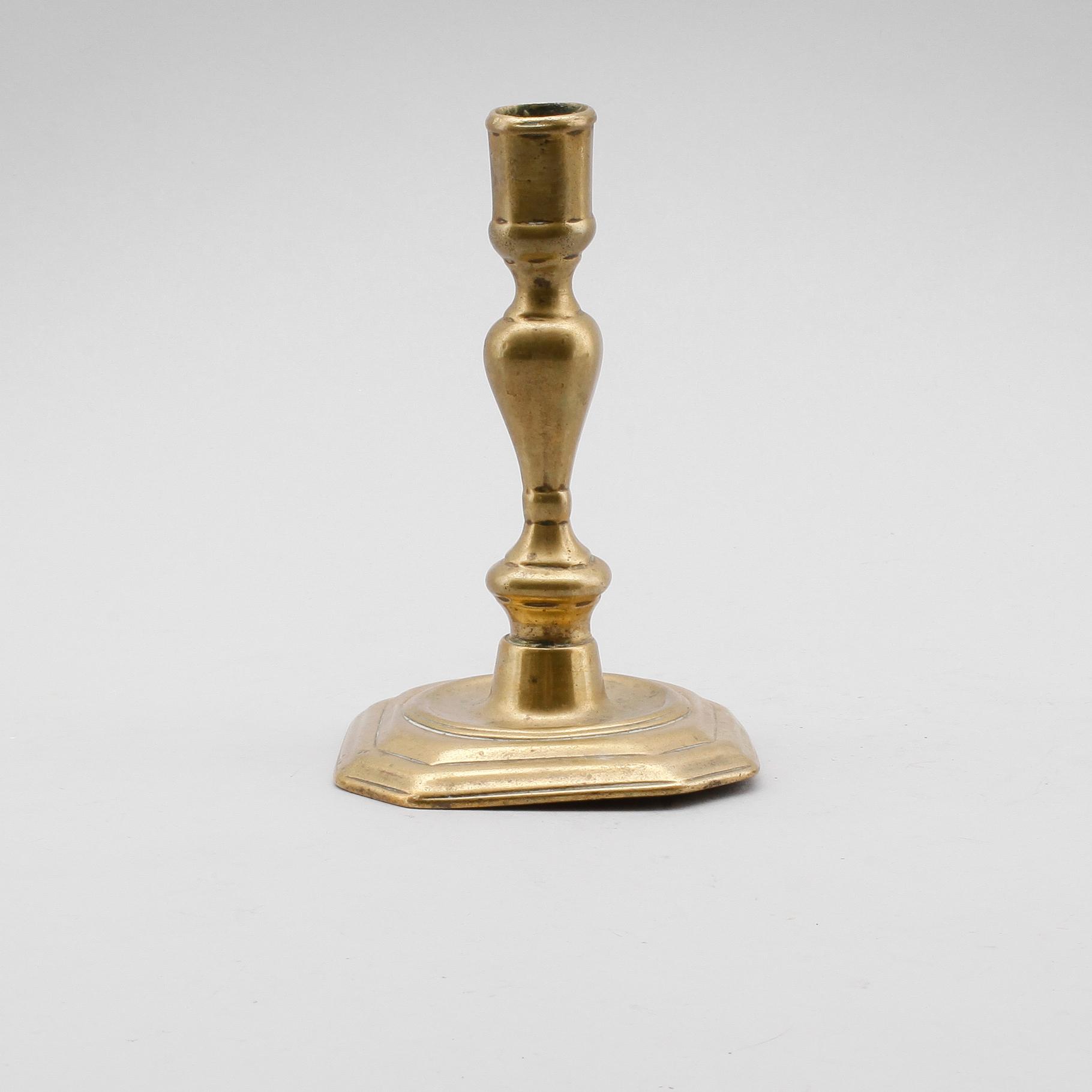 LJUSSTAKE, mässing, 1700-tal.