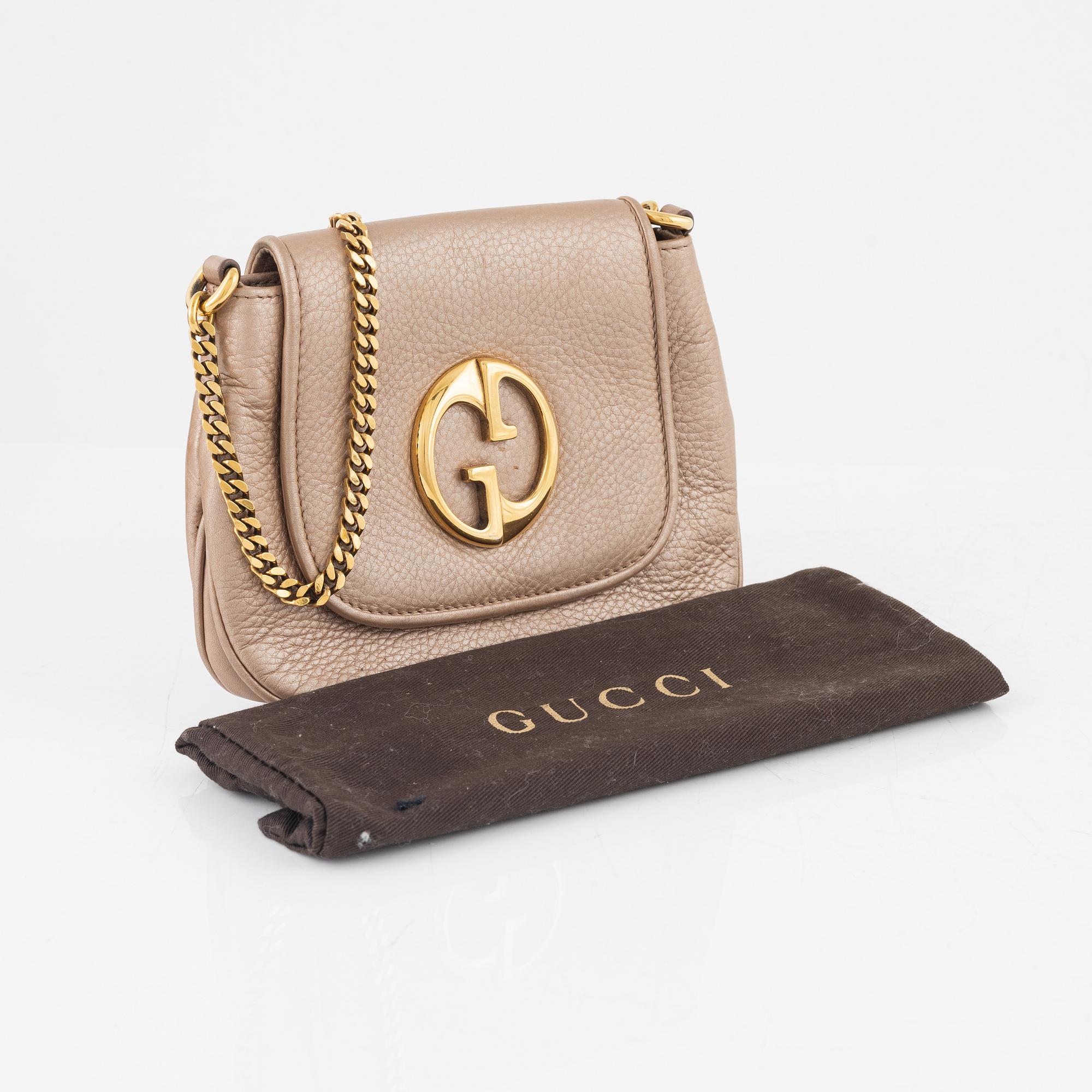 Gucci, Crossbody bag.