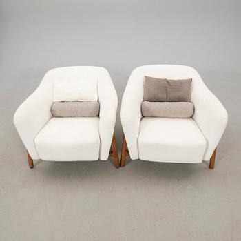 Philippe Nigro, a pair of armchairs, "Pilotis Nigro", for de Padova, 21st century.