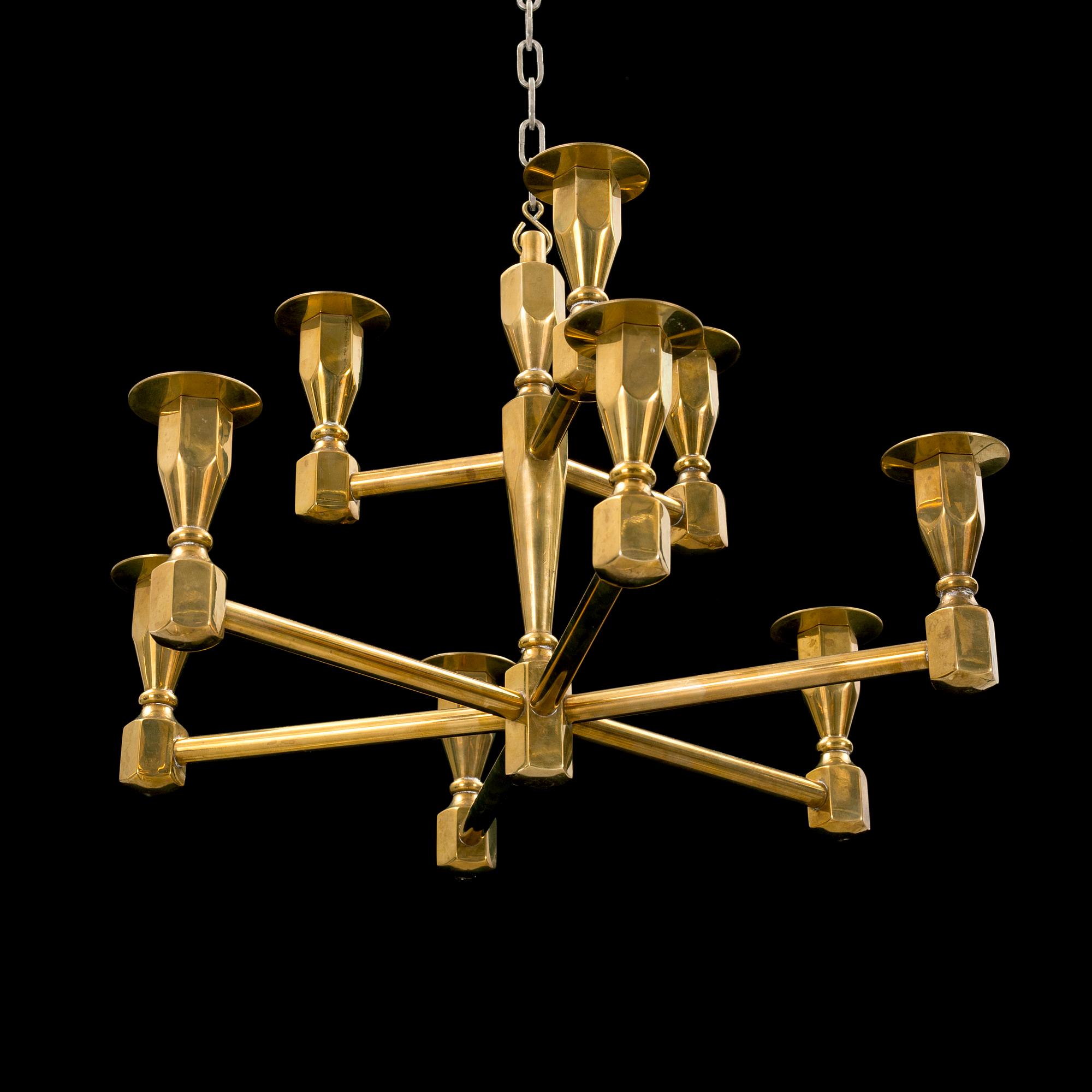 LJUSKRONA, mässing, Metallslöjden Gusum, 1900-talets andra hälft.