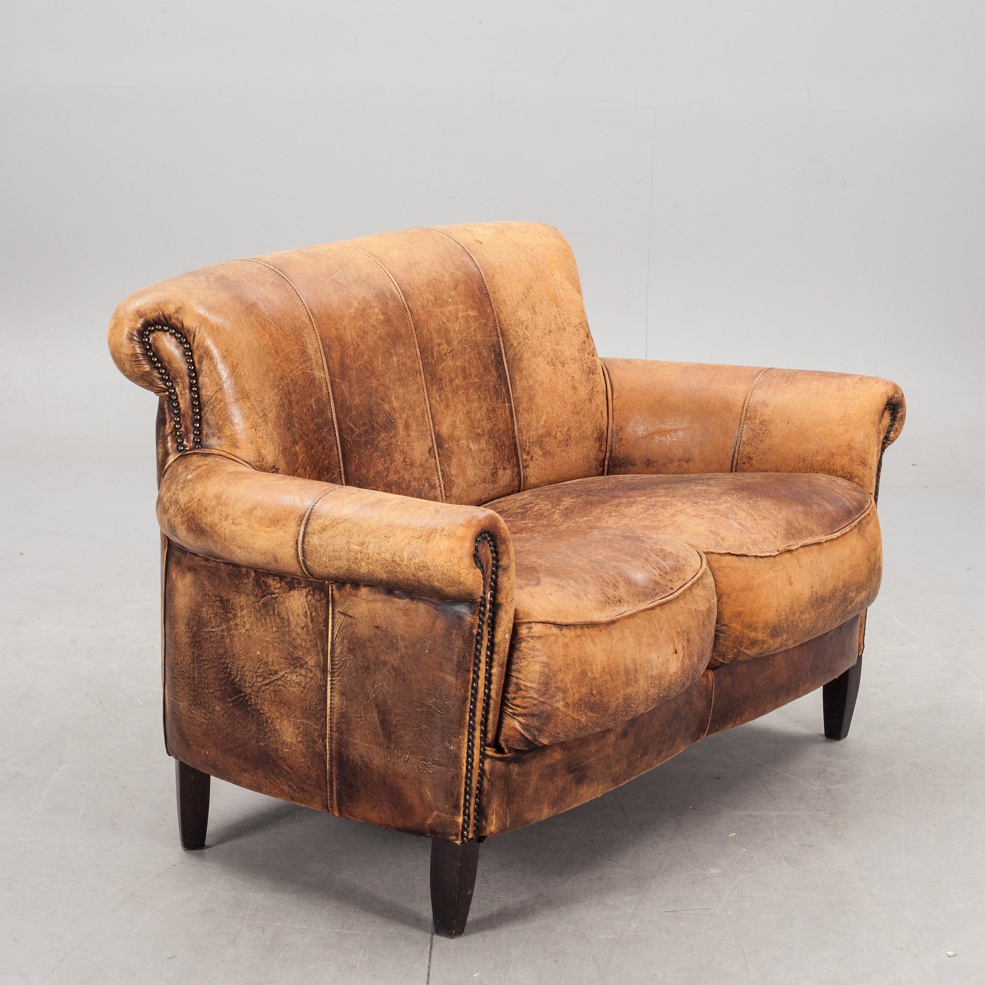 SOFFA, tvåsits. 1900-talets första hälft.