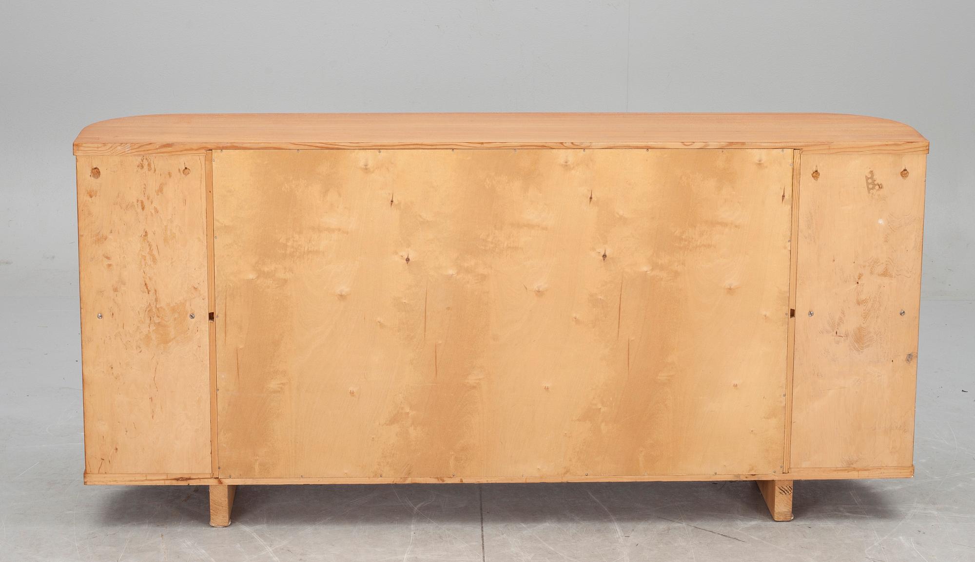 BOKHYLLA, 1900-talets mitt.