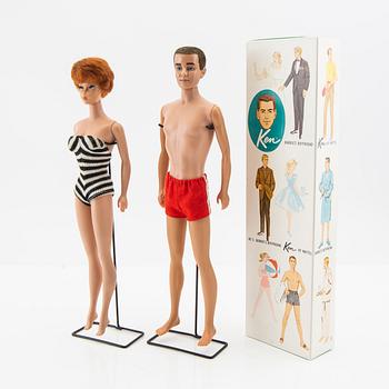 Barbie och Ken, dockor 2 st. samt kläder, vintage, "Barbie Bubblecut" Mattel 1961. "Ken" Mattel 1961.