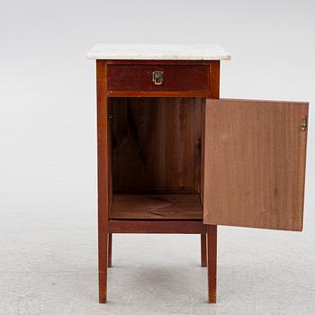 Sängbord, 1900-talets början.
