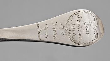 SKED, silver, trol Johan Falckman Halmstad verksam 1721-1734(36). Vikt ca 39 gram.