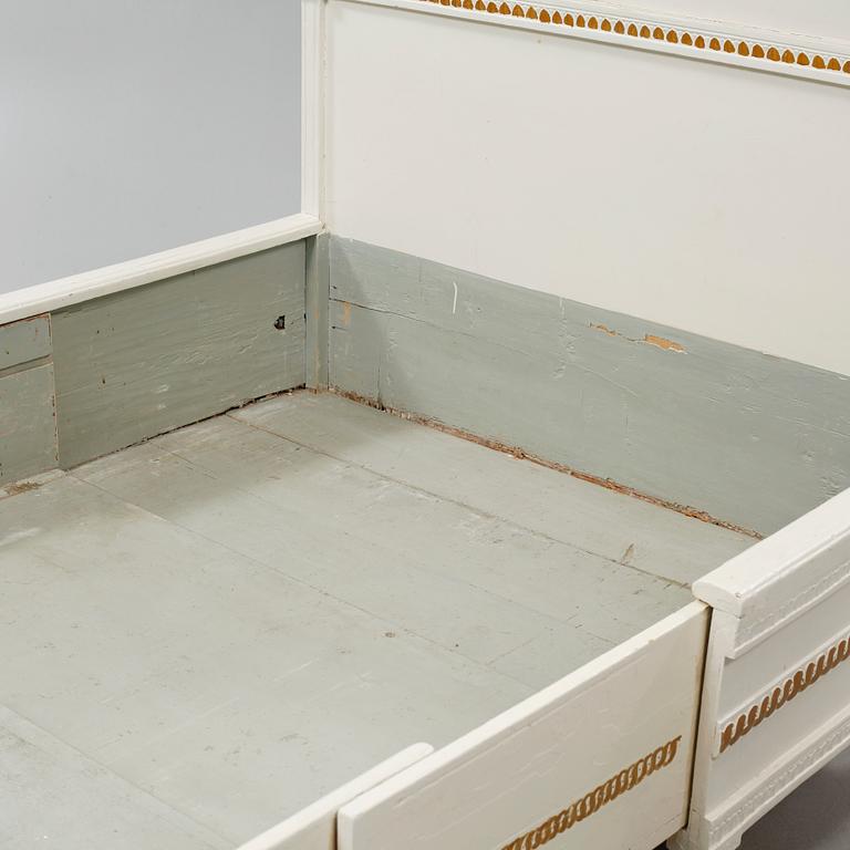 A late gustavian bed, around the year 1800.