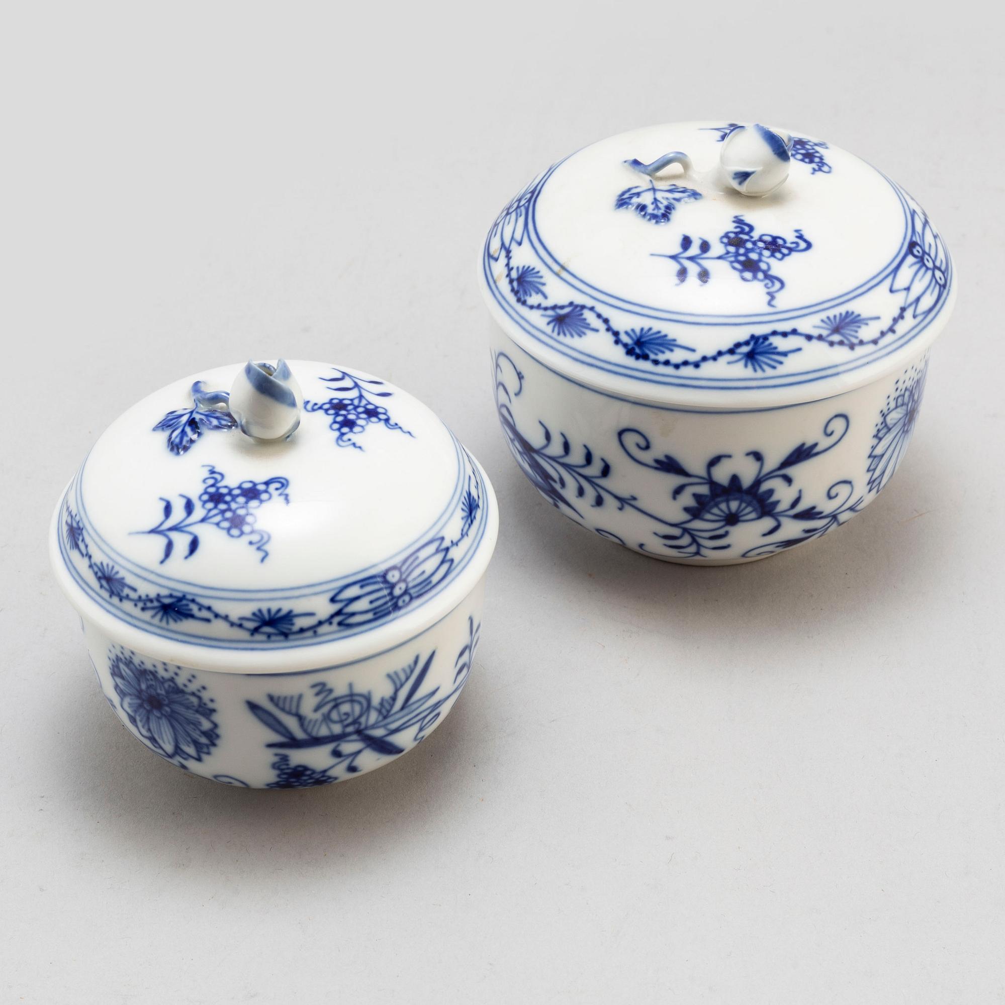 A 50-piece porcelain 'Onion pattern' service from Meissen, Germany.