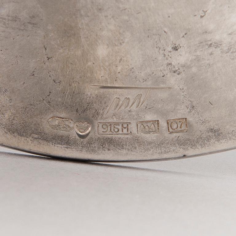 TAPIO WIRKKALA, LJUSSTAKAR, ETT PAR, silver, "Trumpetti", signerad TW, Hopeakeskus 1967.