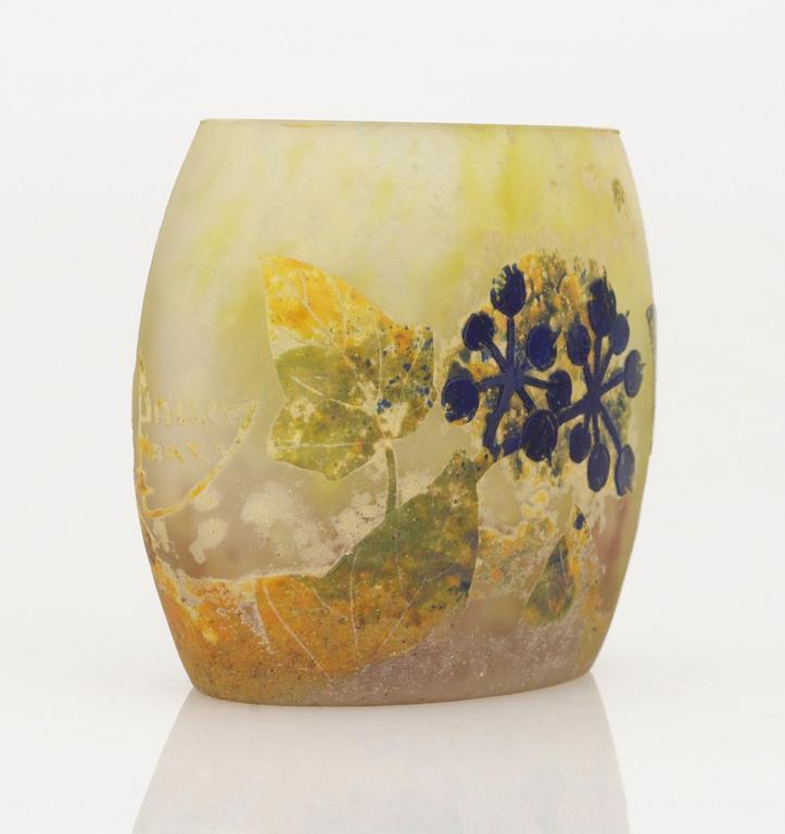 An art nouveau Daum cameo glass vase, Nancy, France.